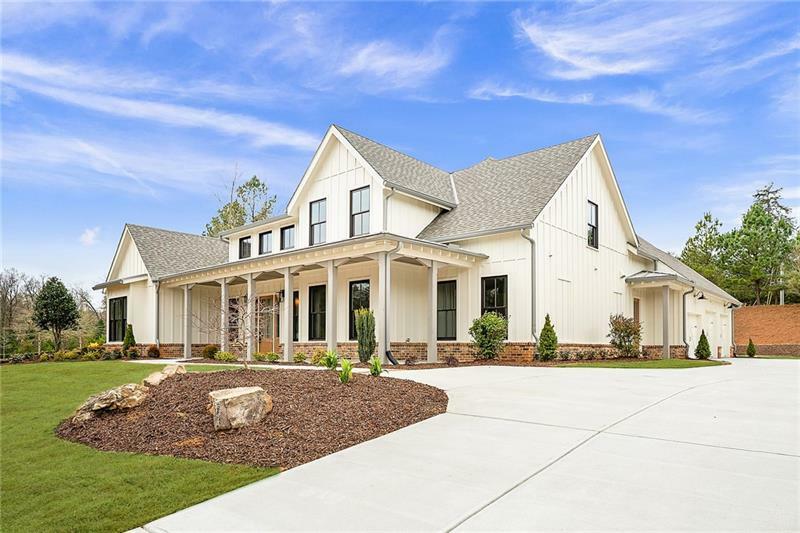 Cumming Real Estate in Hickory Lakeside Subdivision