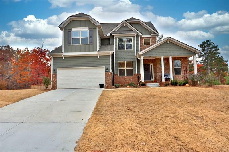 Cumming Real Estate in Montclair Subdivision