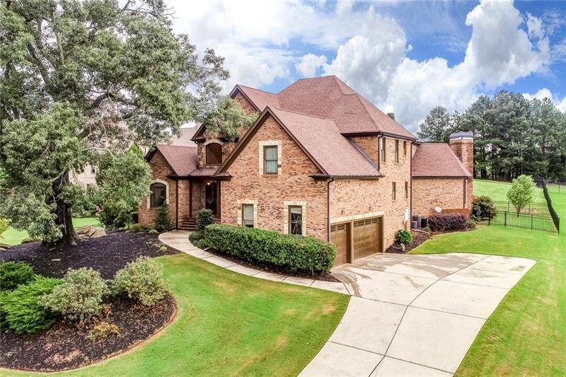 Flowery Branch Real Estate in Quailwood Subdivision