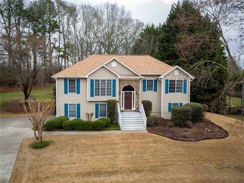 Cumming Real Estate in Bentley Farms Subdivision