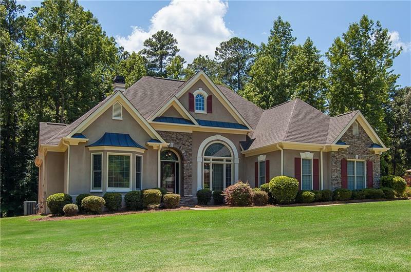 Fayetteville Real Estate in Country Lake Subdivision